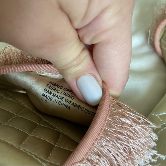 Birdies Sparrow Blush Pink Fringe Slip On Sandals 6.5 - Picture 6 of 11